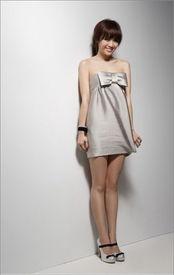 侯佩岑生活照街拍,生活照街拍展现清新魅力  第1张