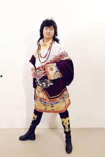 雪域格桑个人资料,高原之子,传承与创新的艺术探索者 第1张 雪域格桑个人资料,高原之子,传承与创新的艺术探索者 第1张