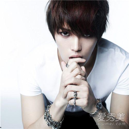 中国男明星JJ图,中国男星魅力四射，图鉴揭秘他的帅气瞬间  第3张