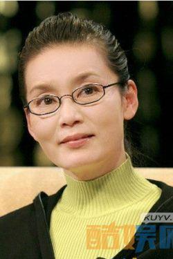 雍西个人资料 照片,光影交织，魅力四溢的时尚达人  第3张