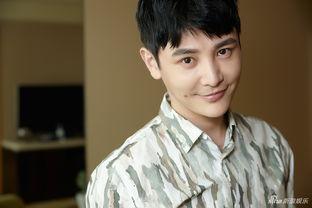 孙坚演员照片,魅力四溢的影视新星，从演员照片看其风采  第2张