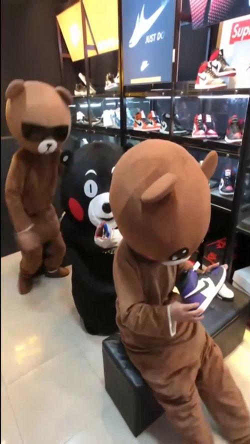 网红熊成员真名字,真名背后的故事与魅力 第2张 网红熊成员真名字,真名背后的故事与魅力 第2张